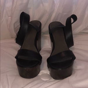 Joie Wedges